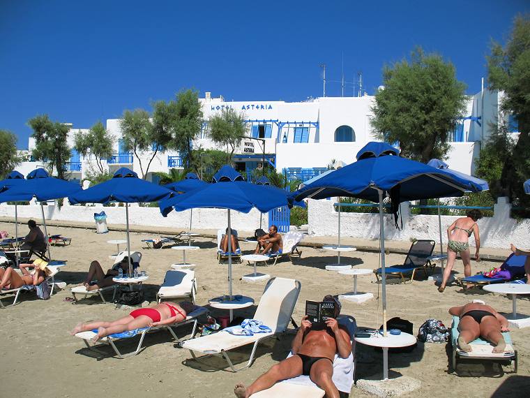 Hotel Asteria, in front of the beach